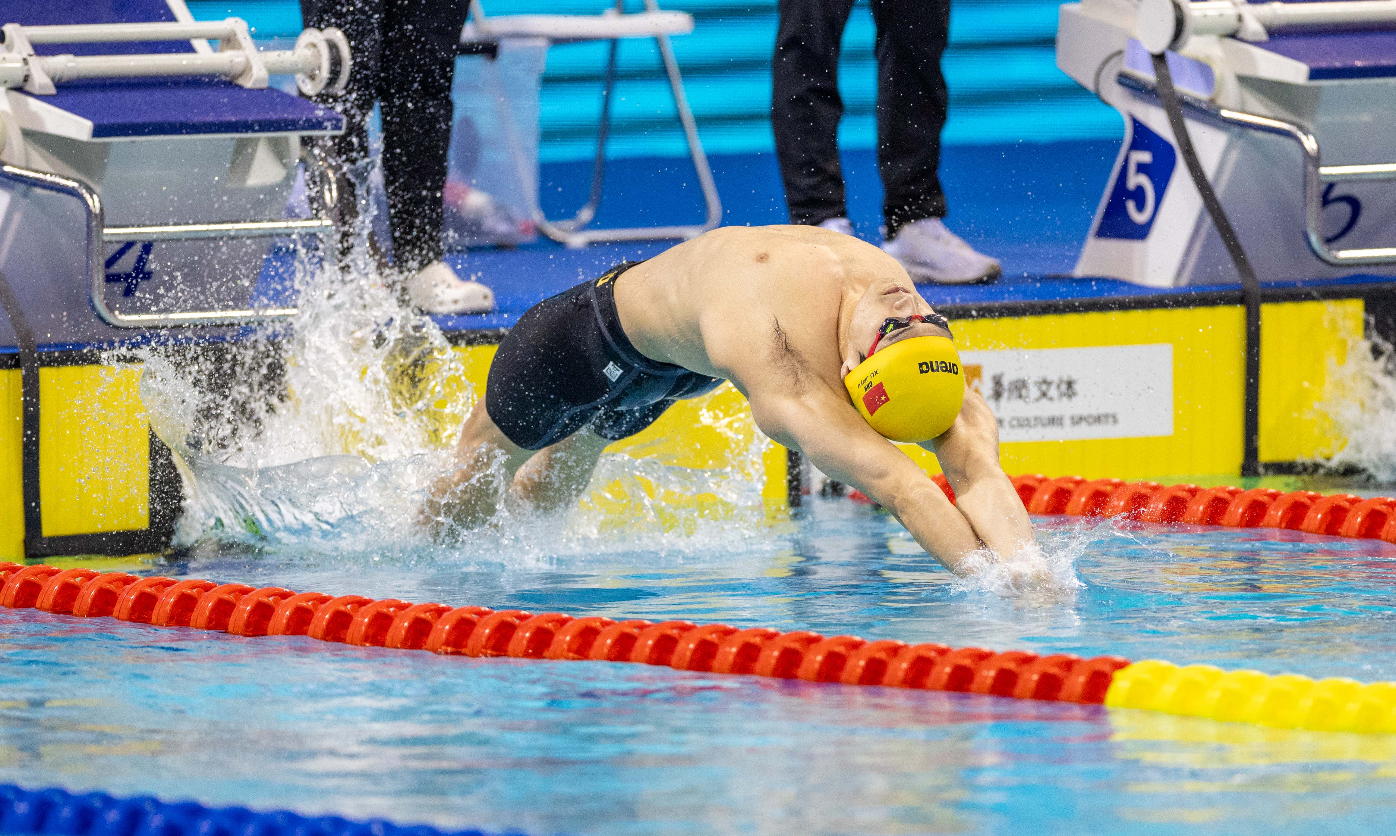 法国选手不负众望,夺得游泳比赛金牌 法国选手不负众望,夺得游泳比赛金牌