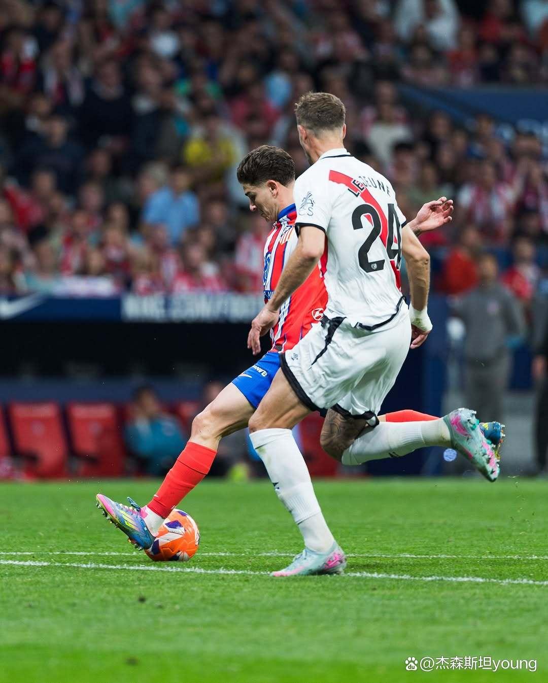 阿尔克迪斯进球破门,帮助球队完胜的简单介绍 阿尔克迪斯进球破门,帮助球队完胜的简单介绍