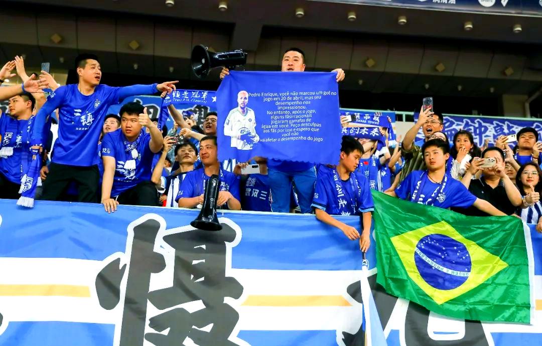 主场作战,球队取得重要胜利 主场作战,球队取得重要胜利