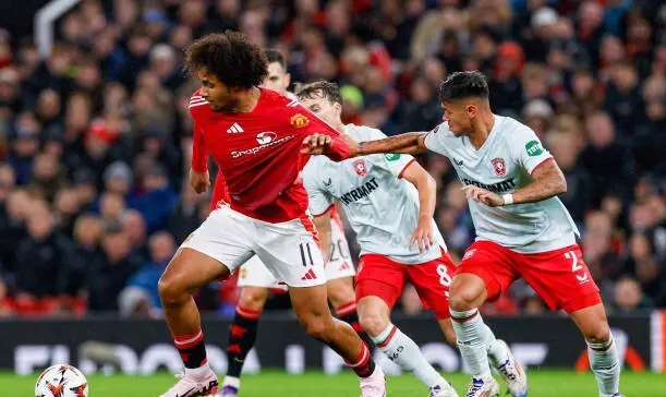 包含赫塔菲队豪取连胜,锁定最终胜利的词条 包含赫塔菲队豪取连胜,锁定最终胜利的词条