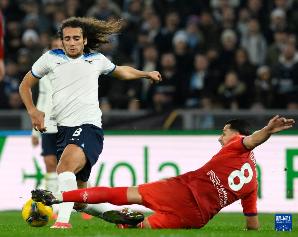 包含佛罗伦萨球员积极备战下一场比赛,意志坚定的词条 包含佛罗伦萨球员积极备战下一场比赛,意志坚定的词条