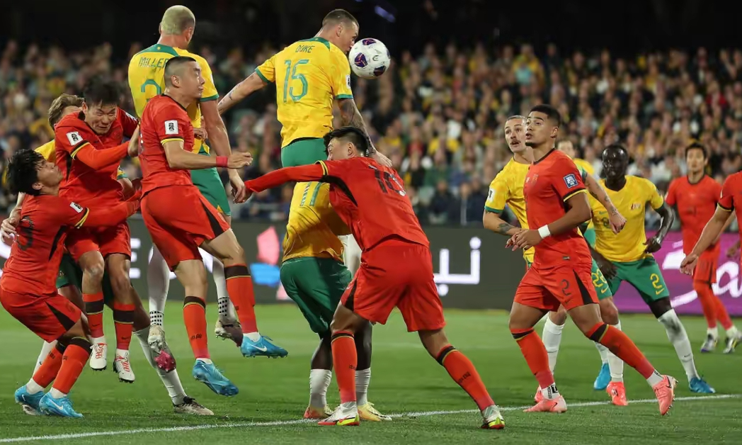 关于亚洲杯决赛震撼开打，巅峰对决引爆全场的信息