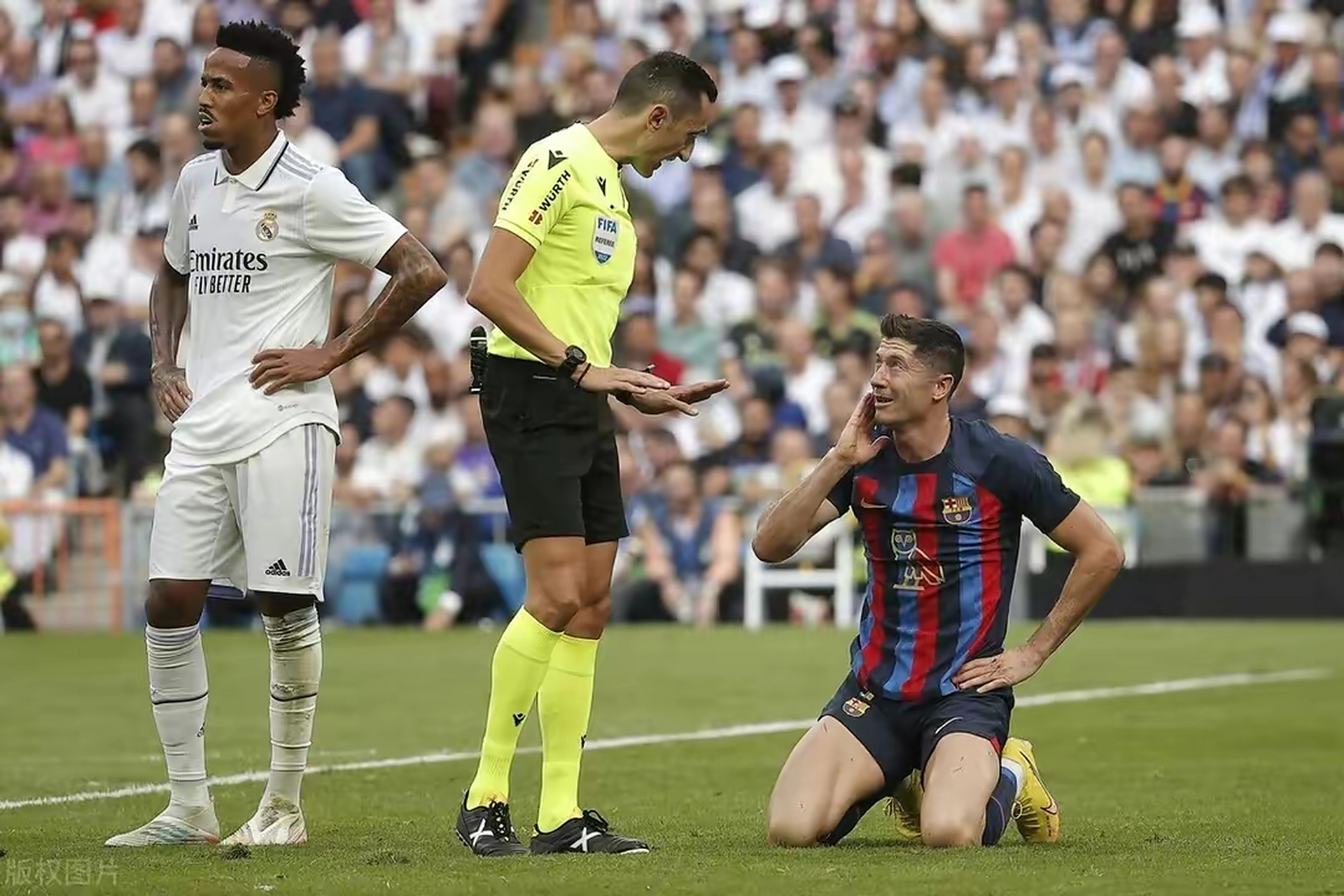 关于国际米兰横扫韩国，本泽马点燃赛场的信息