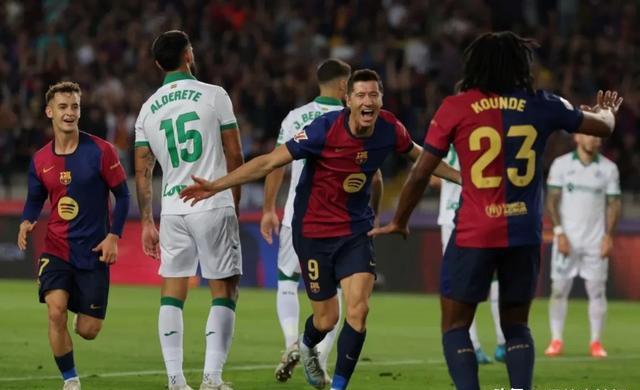 曼联绝杀西班牙,莱万惊艳四座 曼联绝杀西班牙,莱万惊艳四座