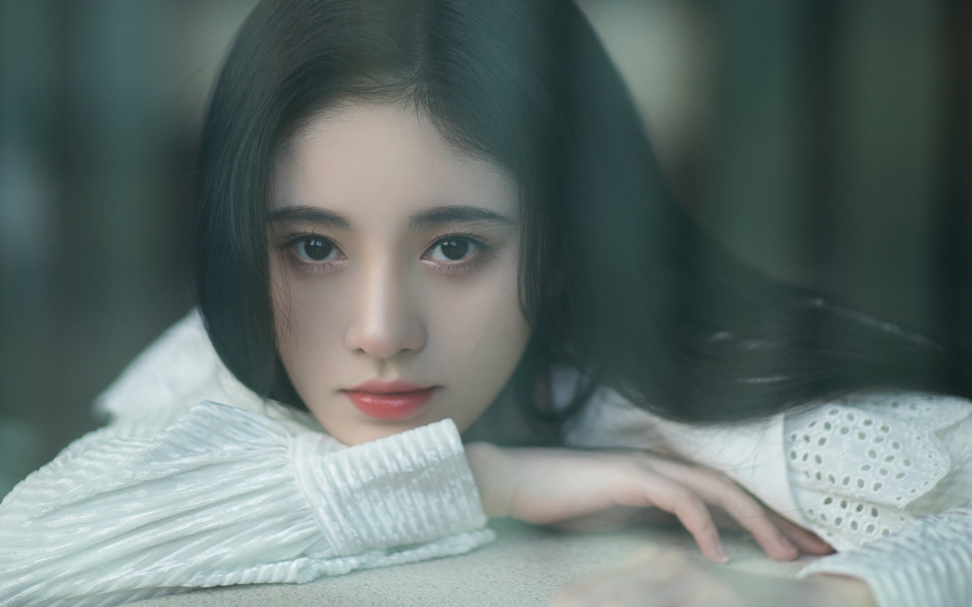 时空交错的豪强对决,乔治梦幻舞步主宰中美篮球巅峰夜