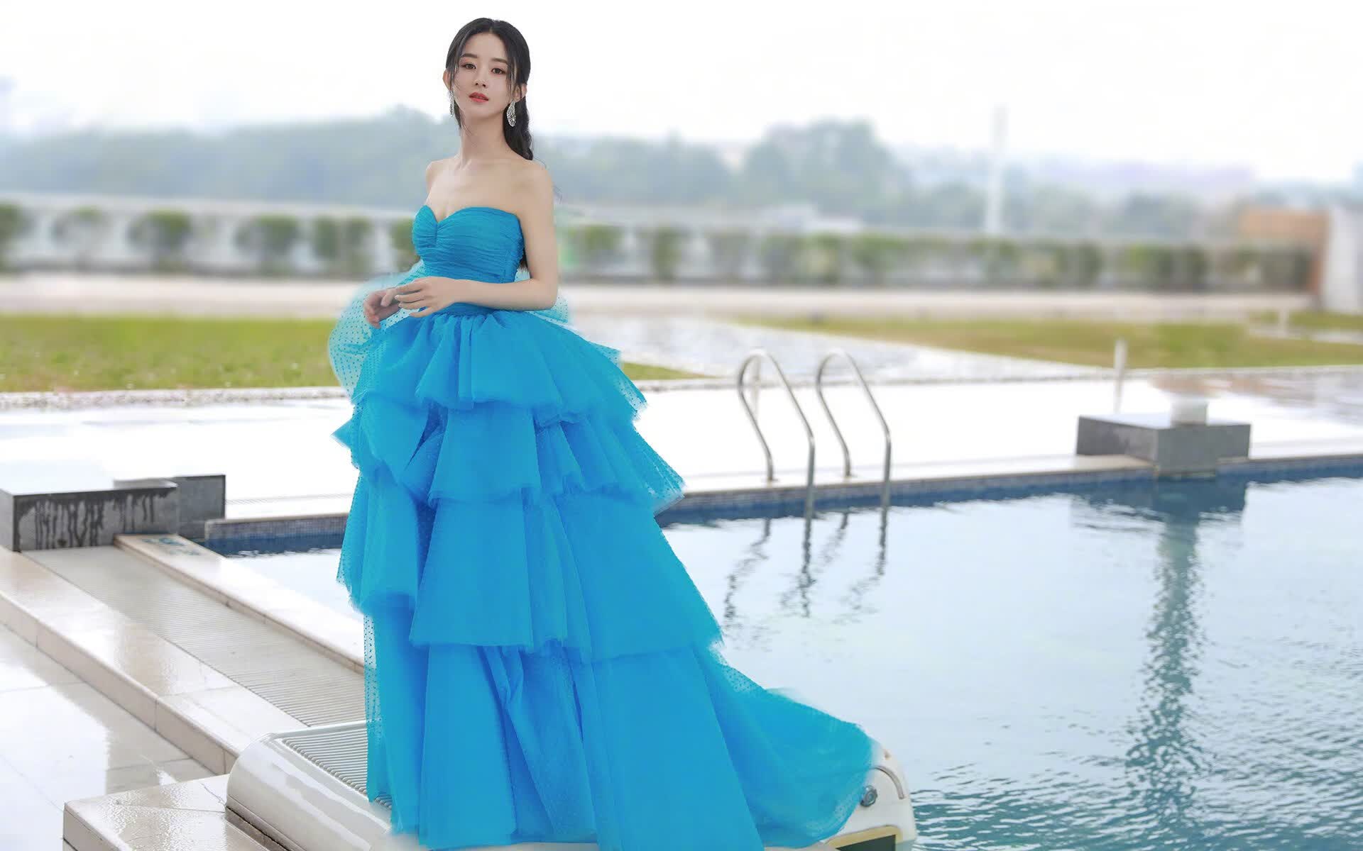 雷火电竞官网-十年首次客场大捷！范戴克一传一射导演国际米兰历史性胜利