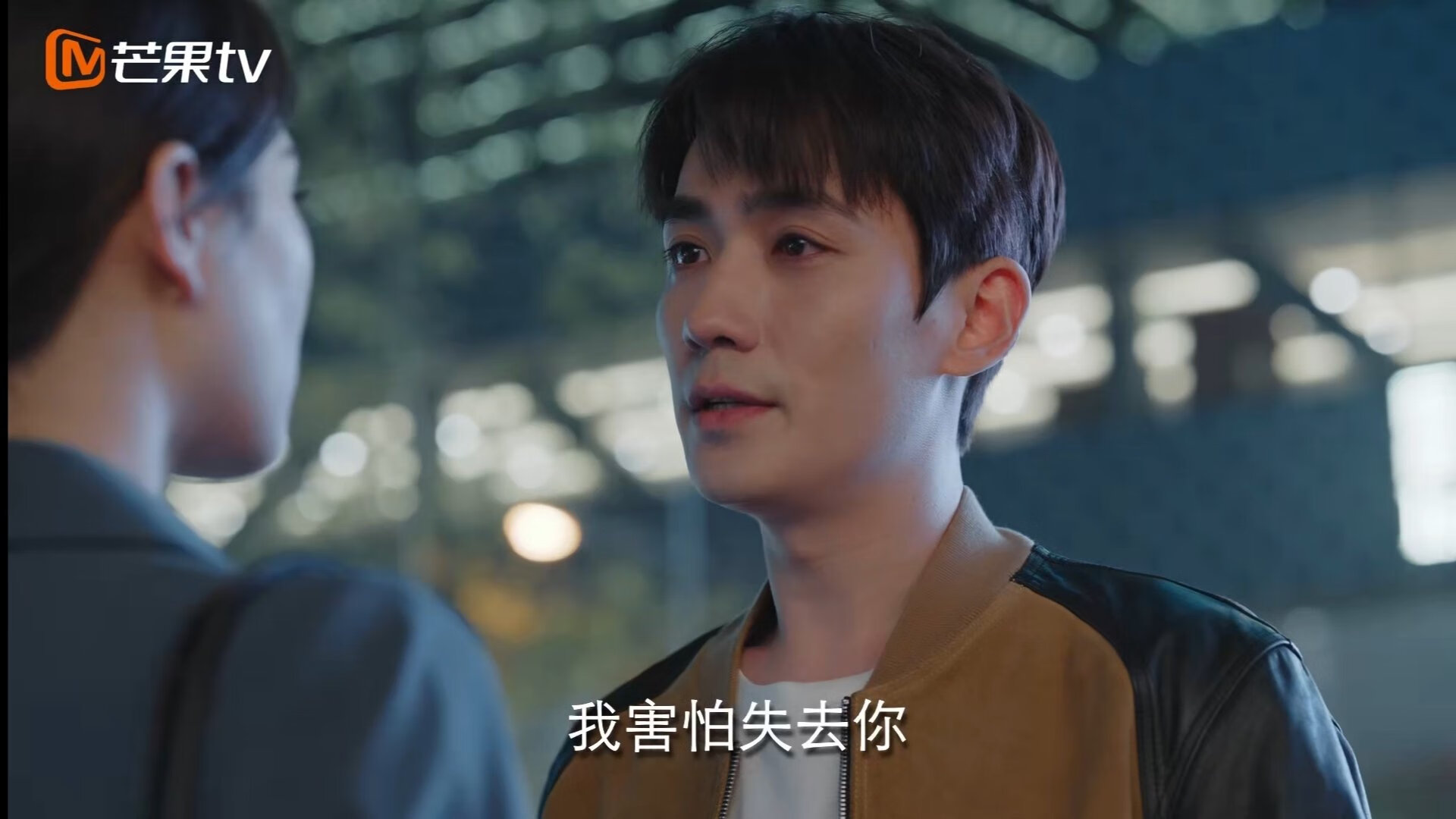 雷火电竞网站-致命一击的童话，当泰国红衫在2026世界杯B组撕开北欧神话，姆巴佩用最后一秒改写了唯一